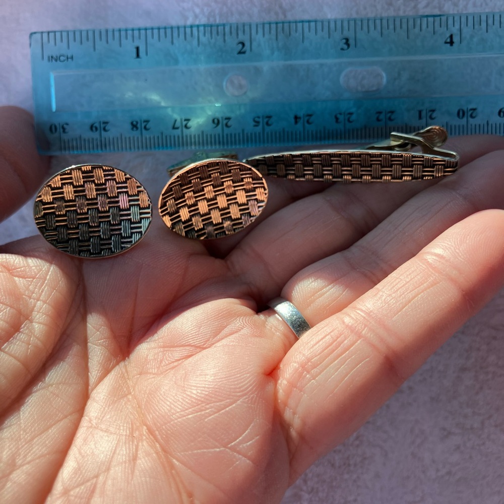 Vintage Foster Men's Black and Gold Woven Pattern Cufflink and Tie Clip Set - Picture 13 of 15